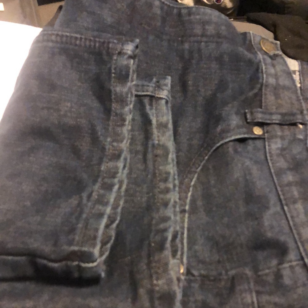 Men’s jeans smoke free home. - Picture 2 of 3